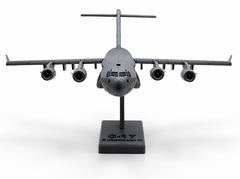 Kit de Montagem Miniatura Boeing C-17 Globemaster III