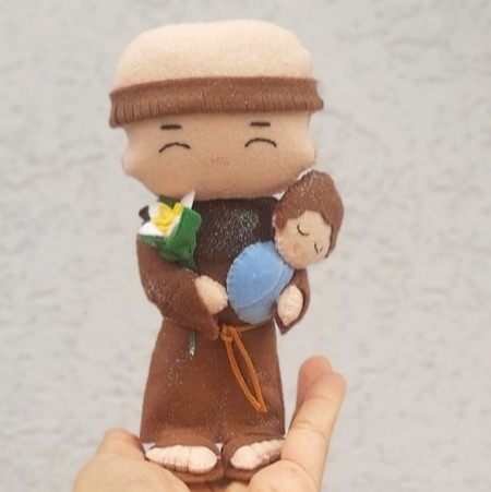 Boneco de Feltro Santo Antônio