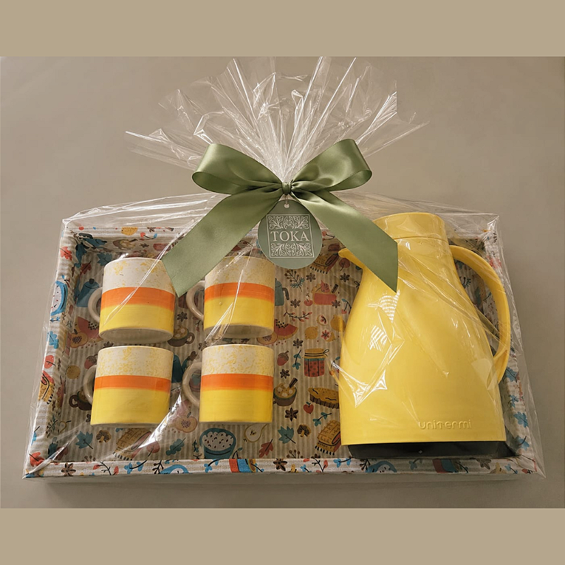 KIT CAFÉ DOCE COZINHA - COM GARRAFA TÉRMICA AMARELA E XÍCARAS | 6 PEÇAS