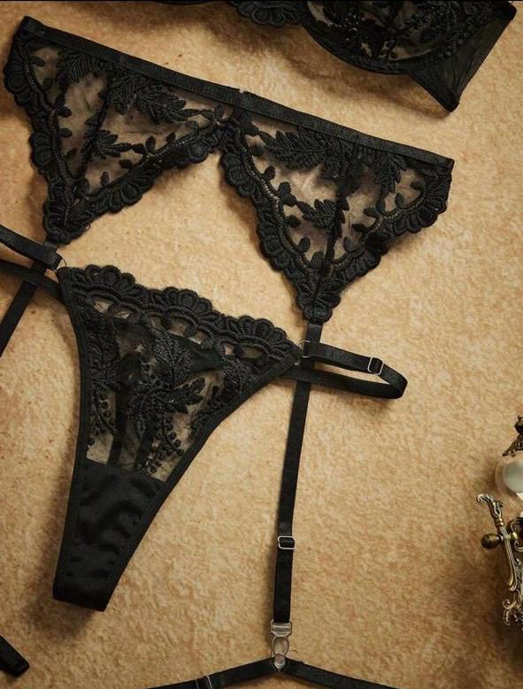 Conjunto Pinup com cinta-liga - Preto Tam. M