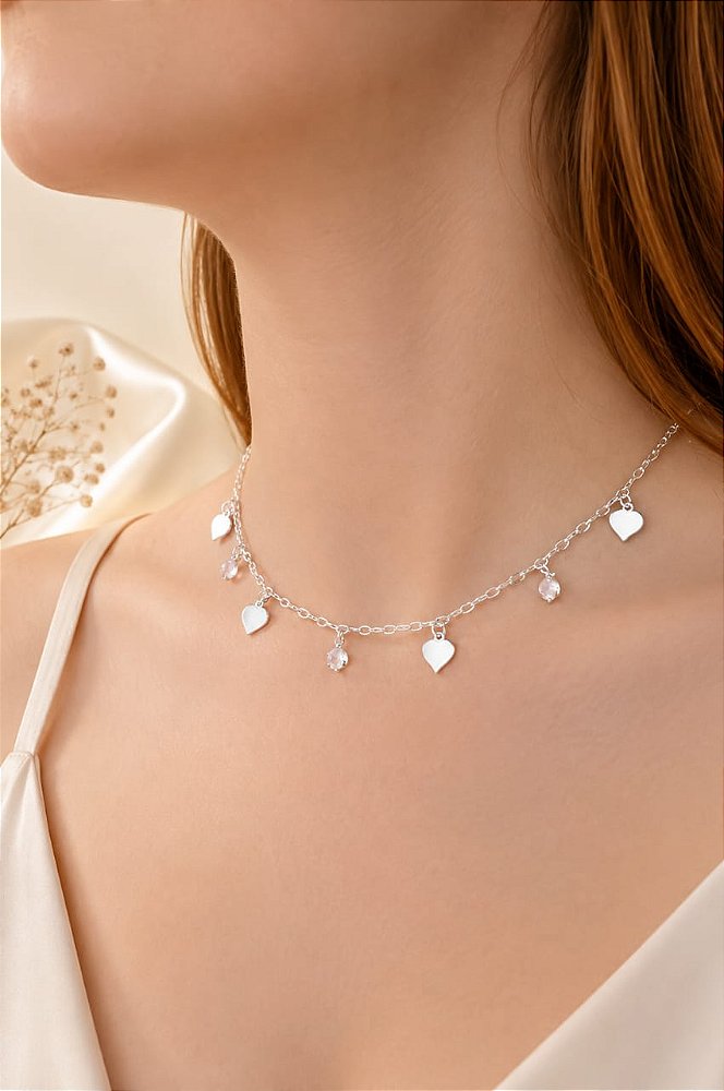 Choker Feminina com Corações e Cristais Prateada Delicada | Mavi Semijoias