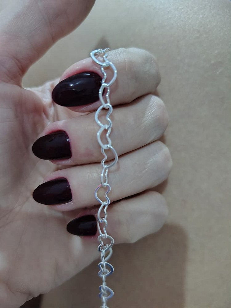 Tornozeleira Feminina de Elo de Corações Prateada Delicada Ajustável