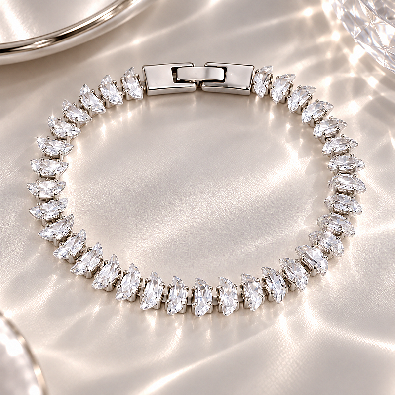 Pulseira Riviera em Zircônia Formato Lua Cristal