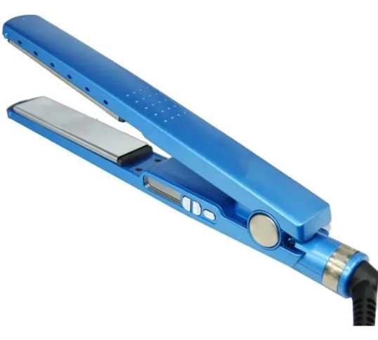 Prancha Chapinha Nano Titanium Bivolt 230°C Digital