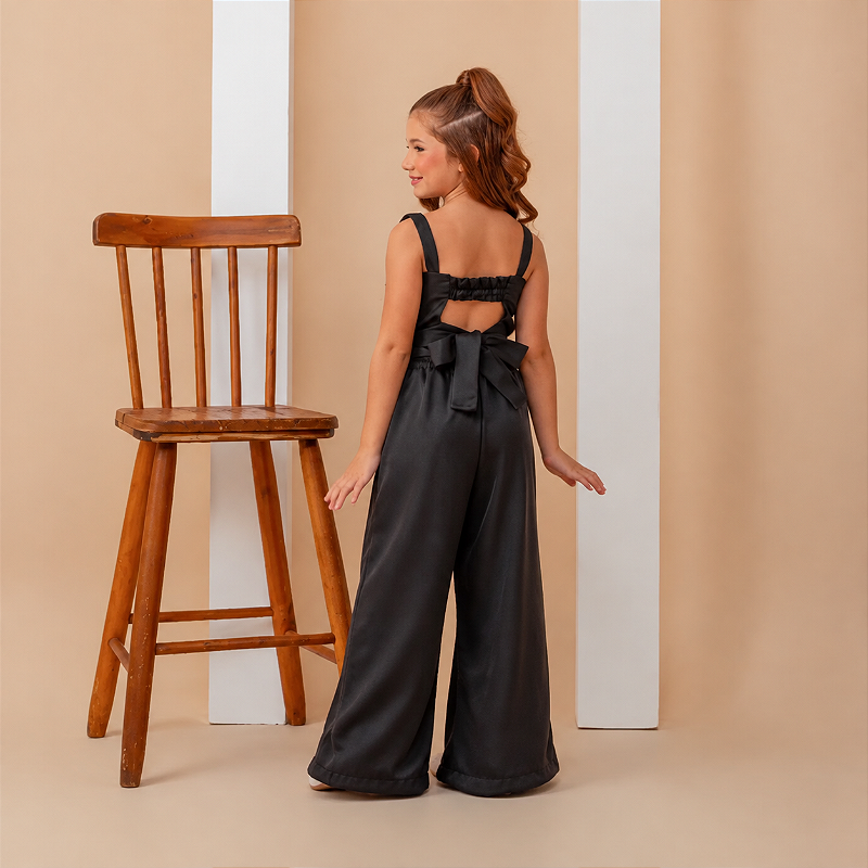 Conjunto Infantil Menina Cropped com Babados e Calça Pantalona Preta com Laço