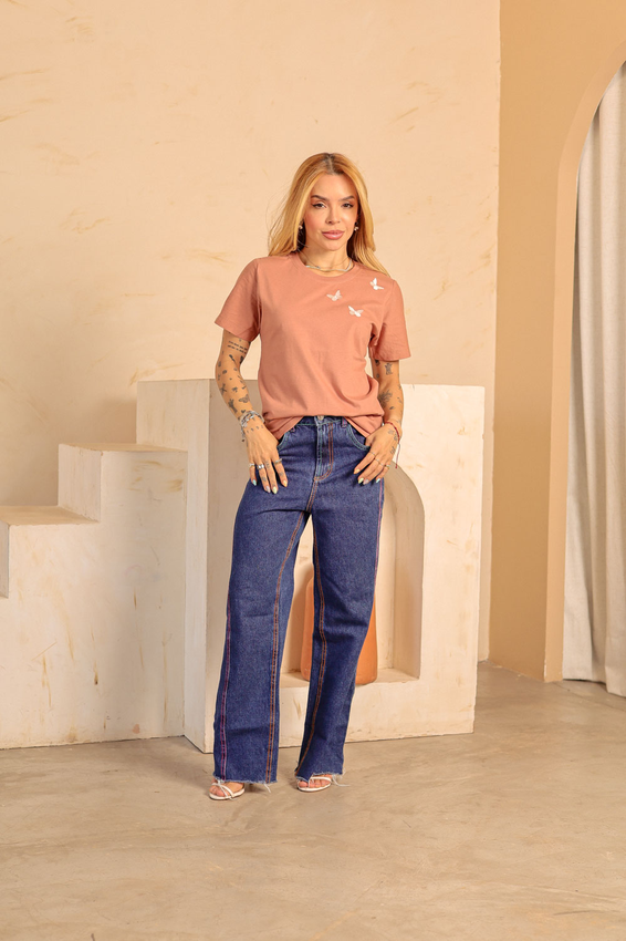 Tshirt Bordada Borboletas Bege Costas