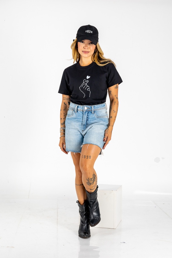 Tshirt Dorama Mão Coração