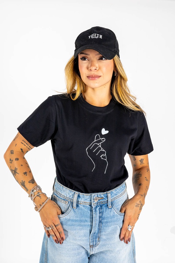 Tshirt Dorama Mão Coração