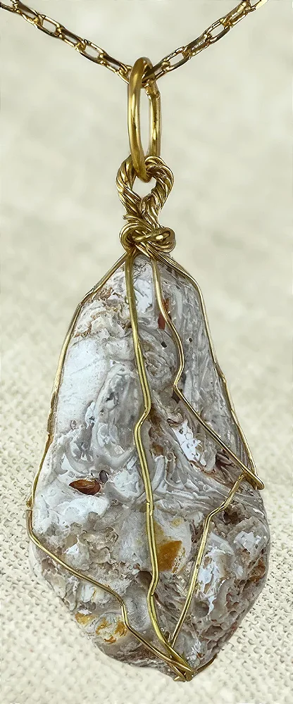 Jaspe Coquina Cristal Natural Polido Alambrismo Colar Dourado Aromaterapia