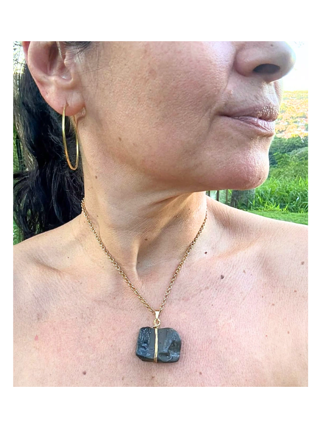 Flintstone Sílex Negro Chocolate EXTRA | Colar Ouro 18k