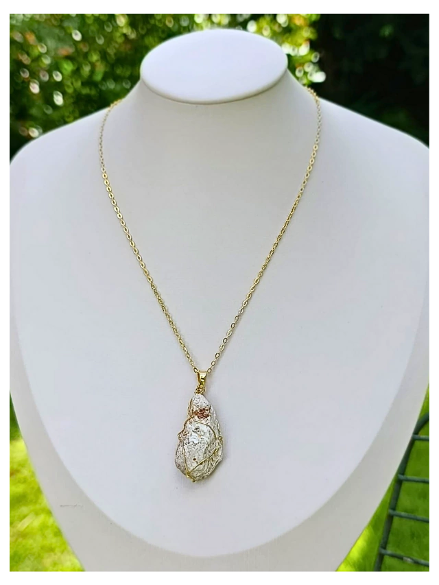 Jaspe Coquina Cristal, Colar Banho Ouro 18k
