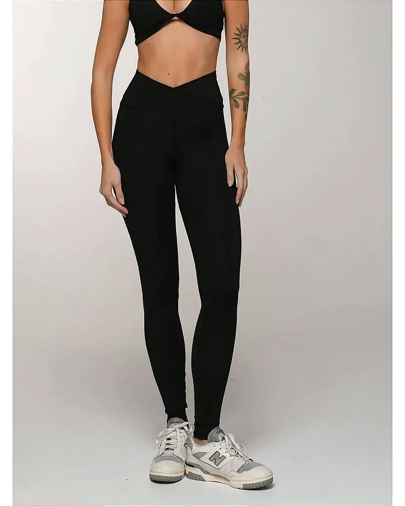 LEGGING COM CÓS TRANSPASSADO - PRETO
