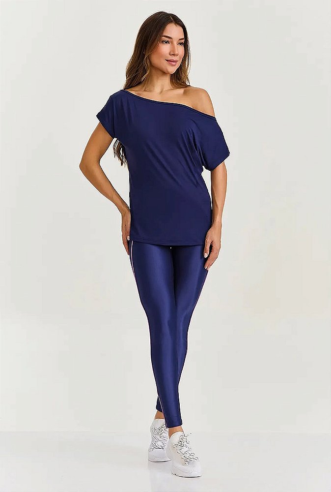 BLUSA DECOTE CANOA SECAGEM RÁPIDA - AZUL MARINHO