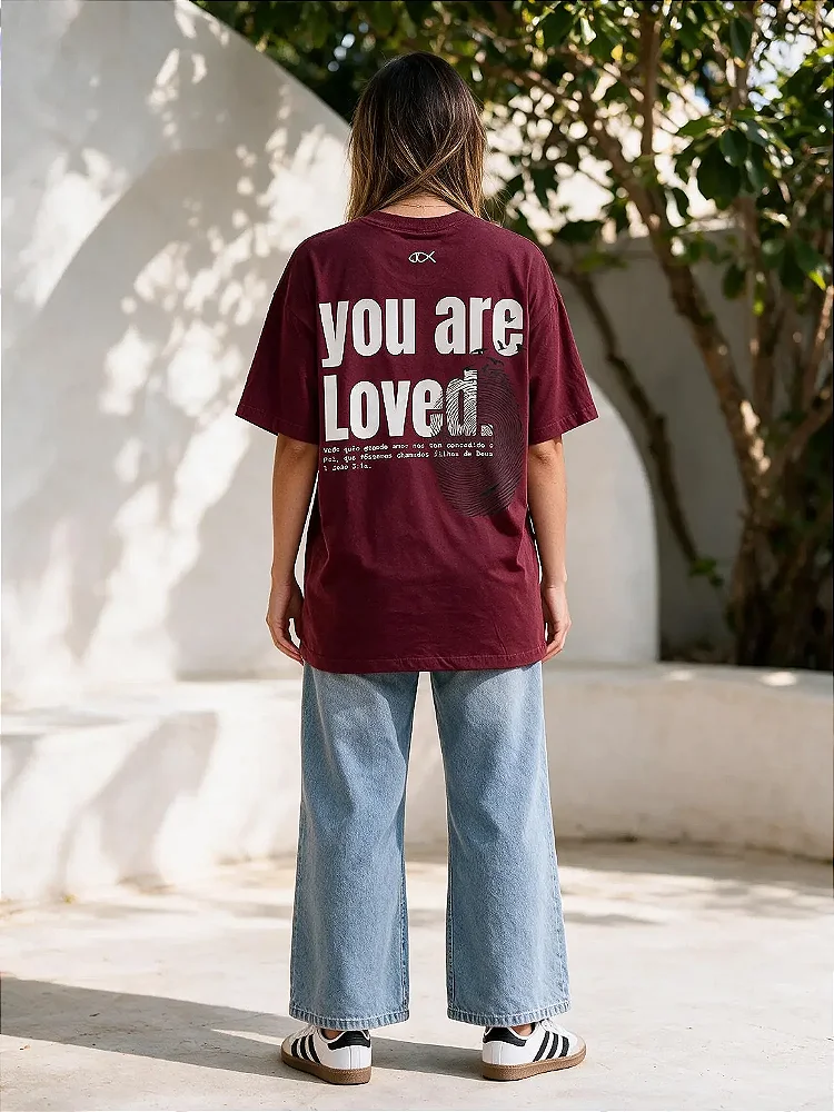 Camiseta Oversized Unissex You Are Loved