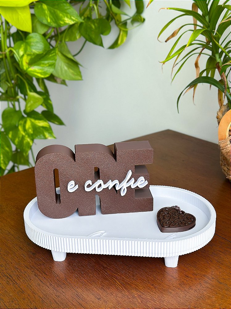 Ore e Confie Plaquinha Decorativa — Coleção Blessed