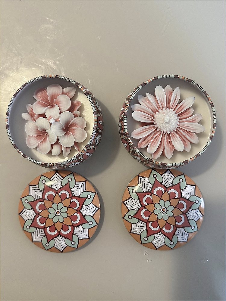 Vela decorativa cereja e avelã