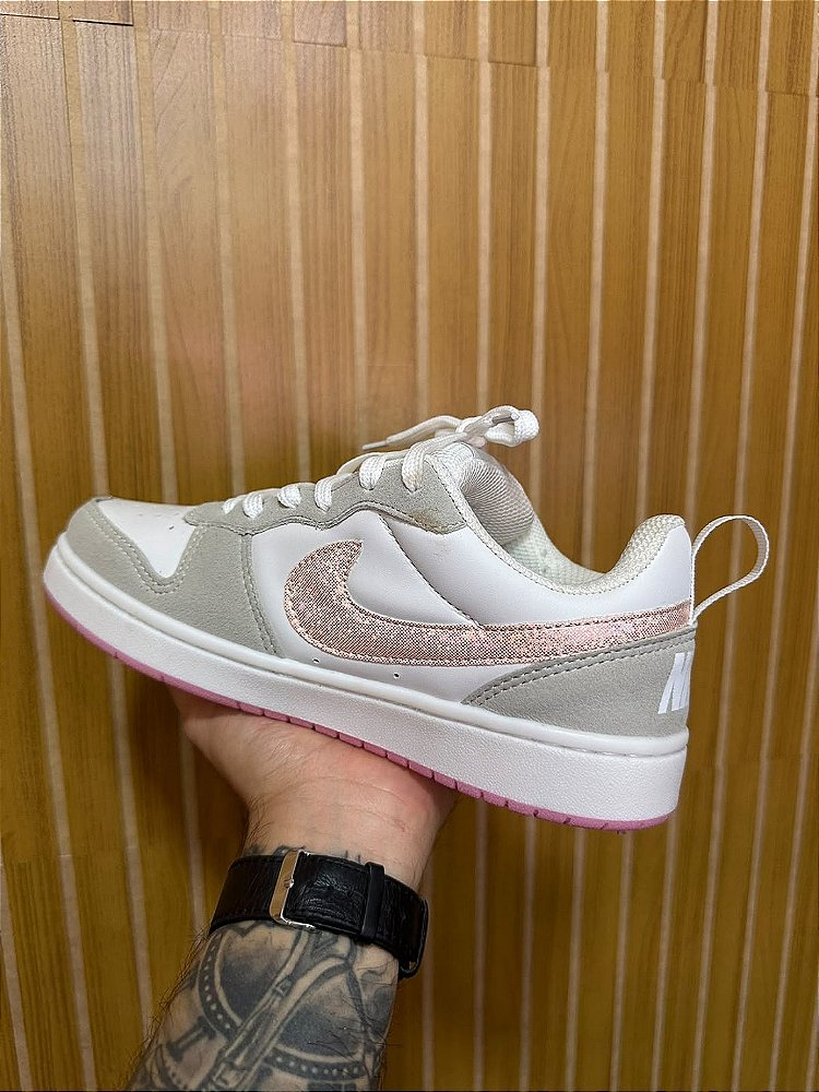 Tênis Nike Cout Borough Cinza/Rosa Premium