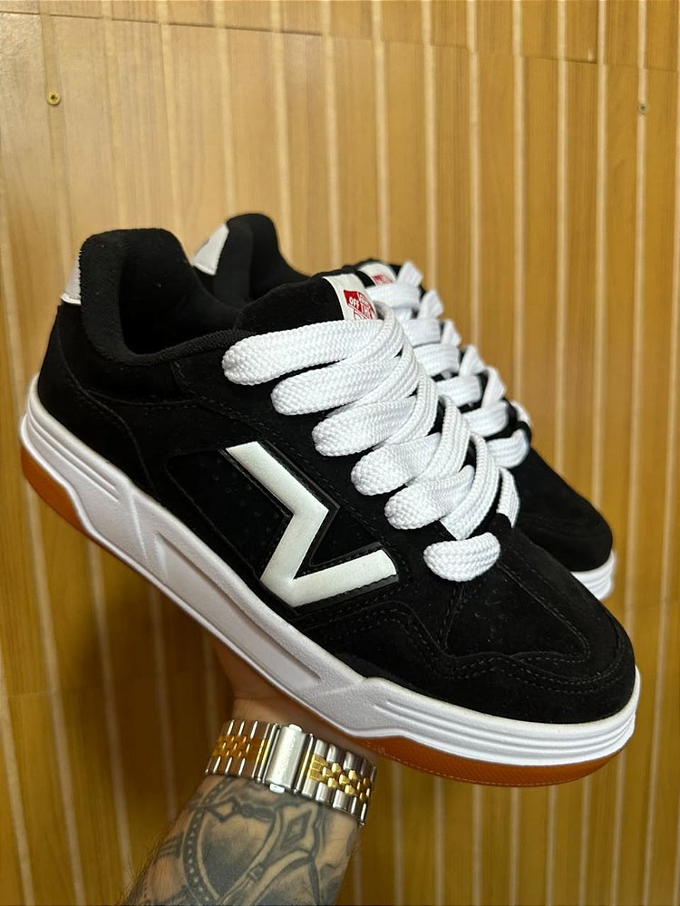 Tênis Vans Upland Preto/Branco Nacional