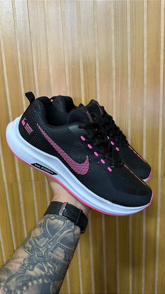 Tênis Nike zoom Preto/Branco/Rosa