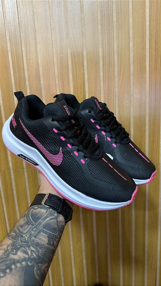 Tênis Nike zoom Preto/Branco/Rosa