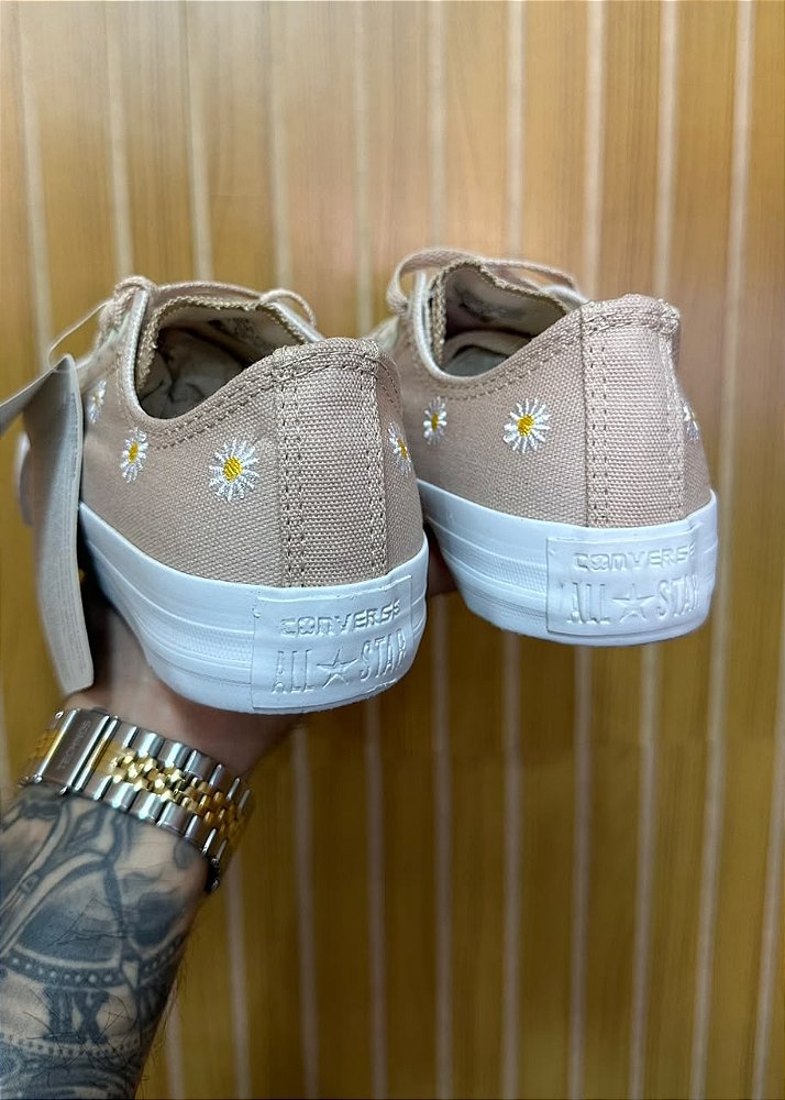Tênis All Star Cano Curto Nude/Branco Premium.