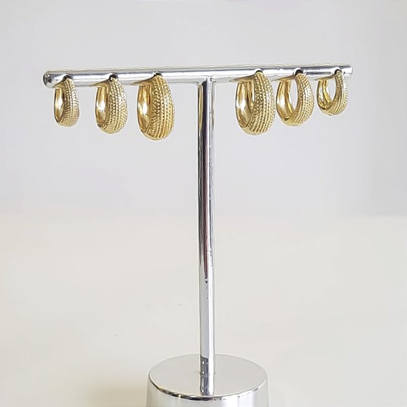 TRIO DE BRINCOS REDONDO TRABALHADO BANHADO OURO 18K