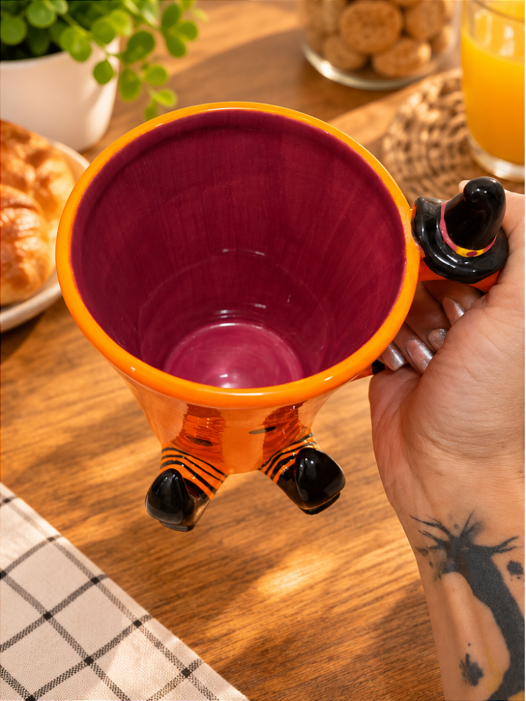 Caneca Grande Bruxinha