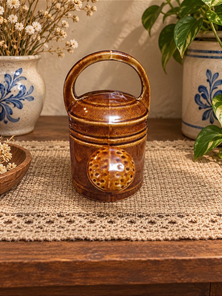 Cinzeiro Vintage em Cerâmica – Formato de Regador
