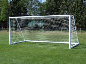 PAR REDE GOL FUTEBOL CAMPO FIO 2.5MM NYLON MODELO (TRADICIONAL TIPO VÉU)