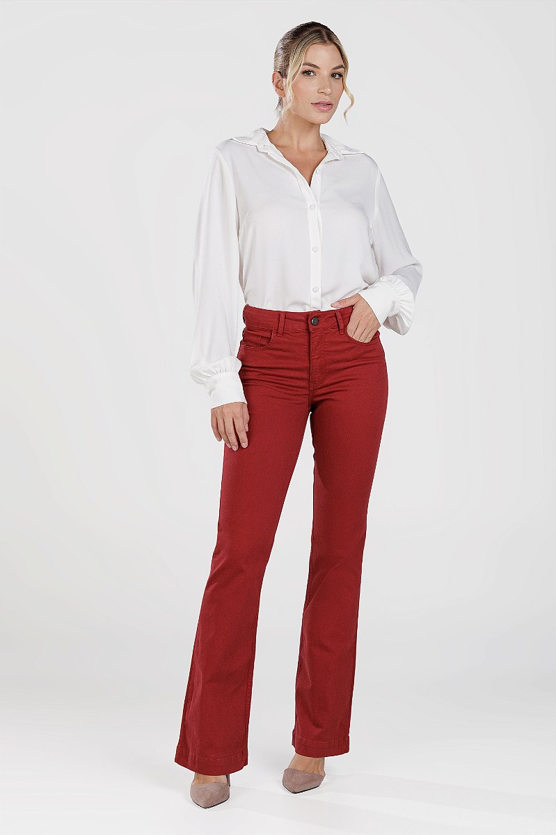 Calça Boot Cut Sarja Vermelha - Cali