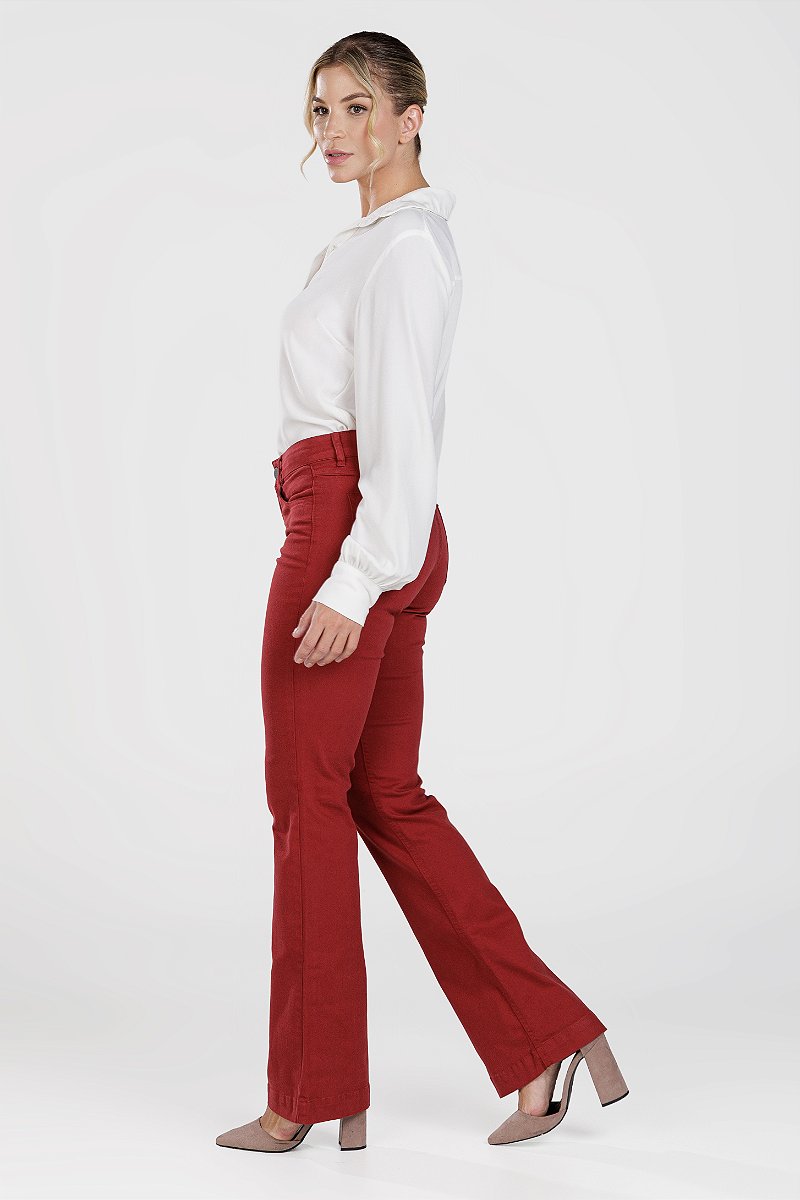 Calça Boot Cut Sarja Vermelha - Cali