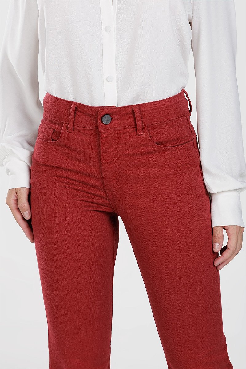 Calça Boot Cut Sarja Vermelha - Cali