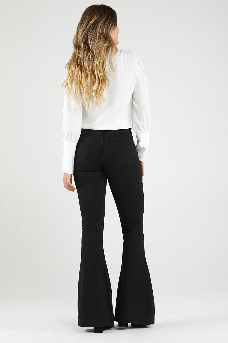 Calça Jeans Flare Preta - Montería