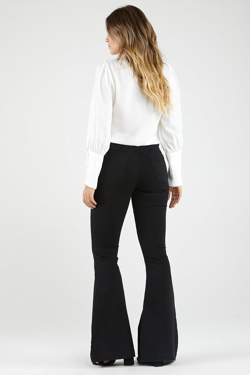 Calça Jeans Flare Preta - Montería