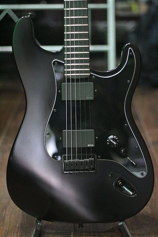 Guitarra Fender Jim Root flat black Satin Signature (USA)