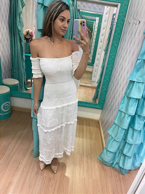 vestido longo feminino branco com fenda rendado moda 2023 - Caramell Modas  & Acessórios
