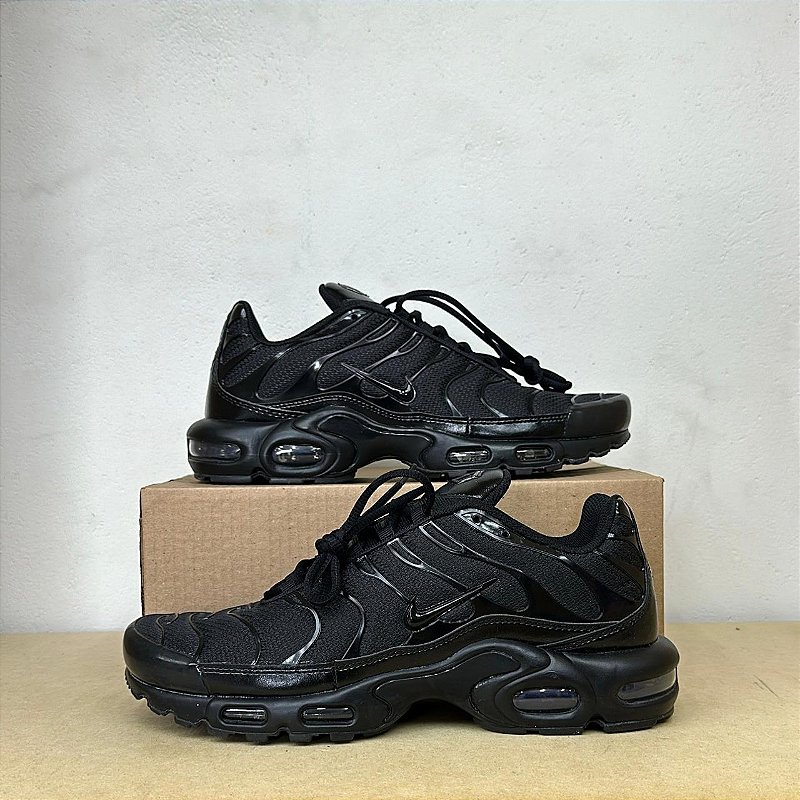 TÊNIS NIKE AIR MAX PLUS TRIPLE BLACK (SEM CAIXA) - mercadohype