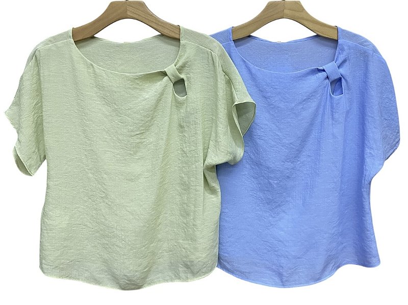 Blusa Manga Curta Detalhe Colo Frontal Viscose