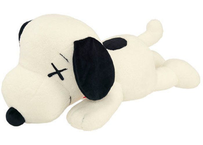 Uniqlo kaws sales snoopy plush