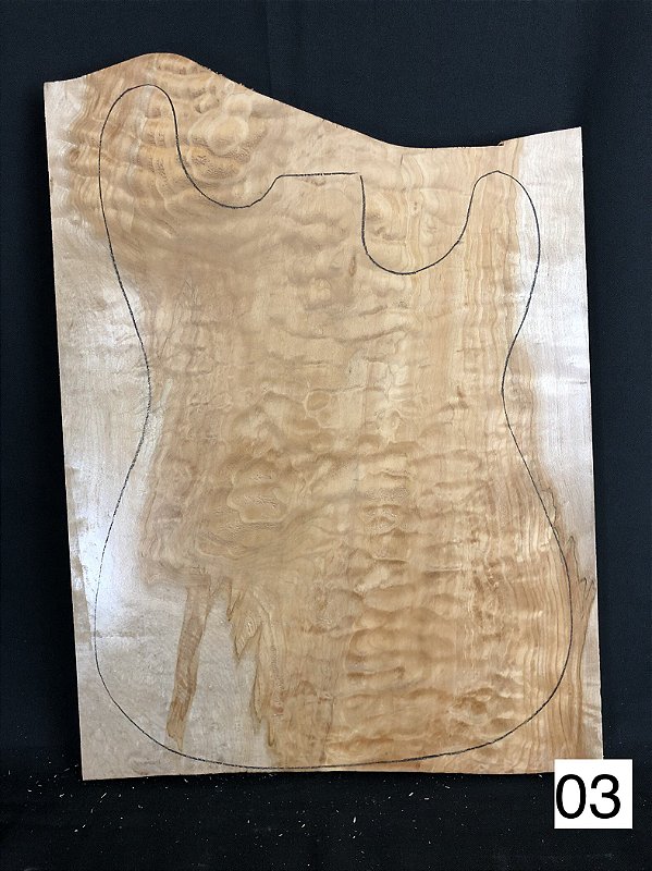 TAMPO QUILTED MAPLE GUITARRA/BAIXO PEÇA ÚNICA (CARVED-TOP