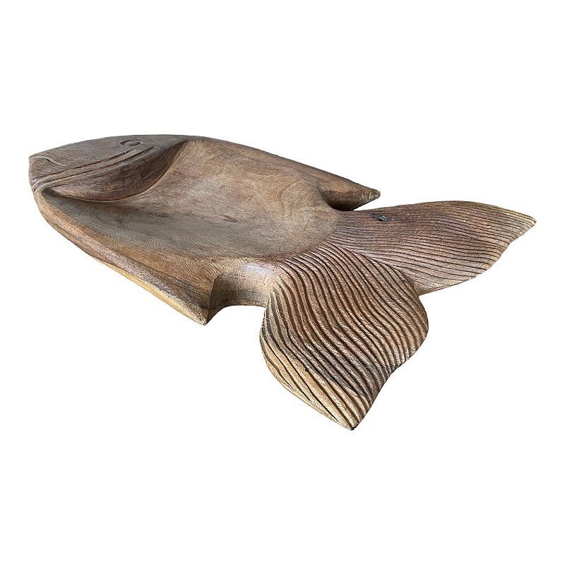 Grande e robusta gamela em madeira de grossa espessura , representando peixe, mede