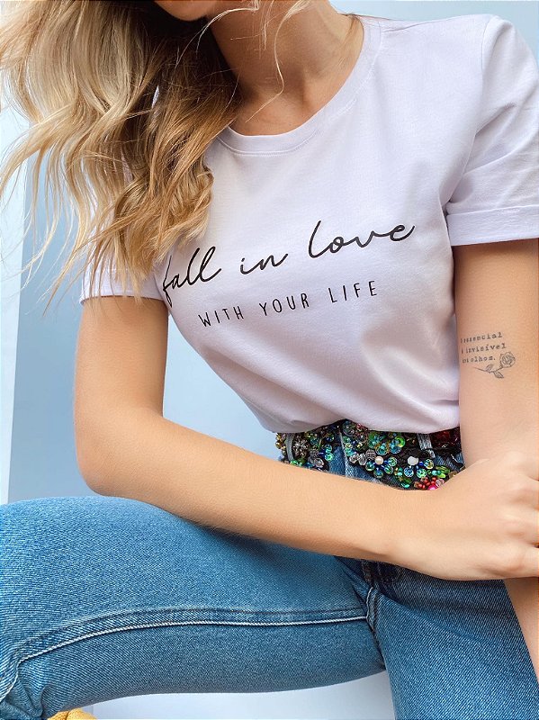 t shirt branca feminina