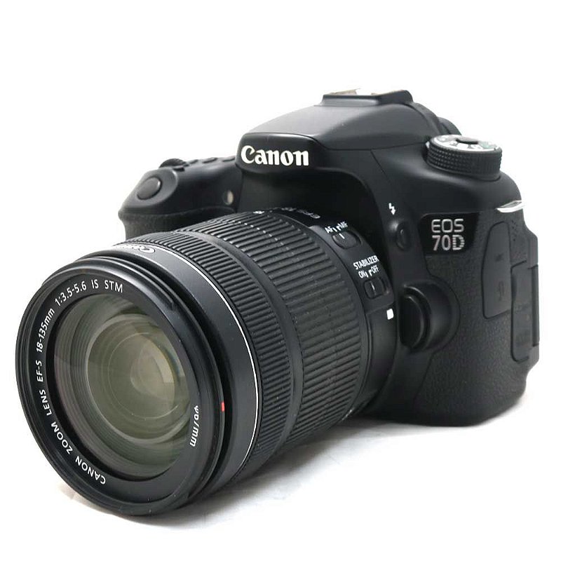 Câmera Canon EOS 70D com Lente 18-135mm IS STM Seminova - Foto DHM