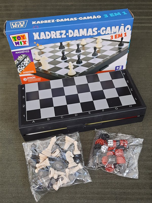 Jogo de mesa 3 em 1 xadrez, damas e gamão