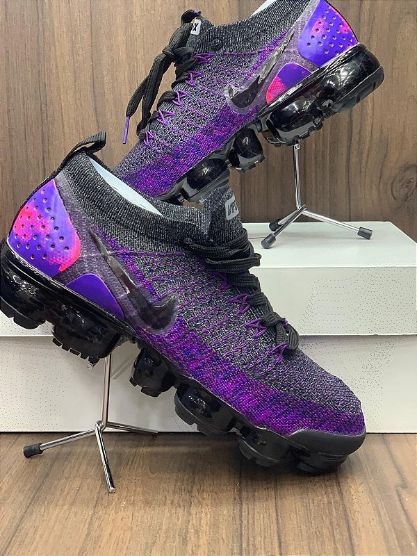 vapormax roxo e preto
