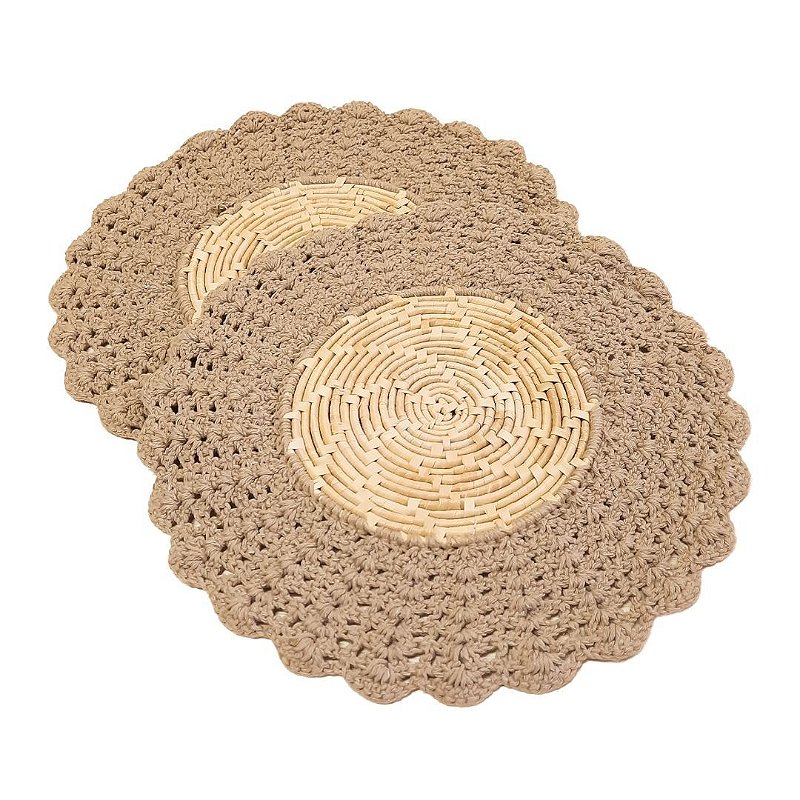 Conjunto com 02 Sousplats em palha de carnaúba e croche marrom