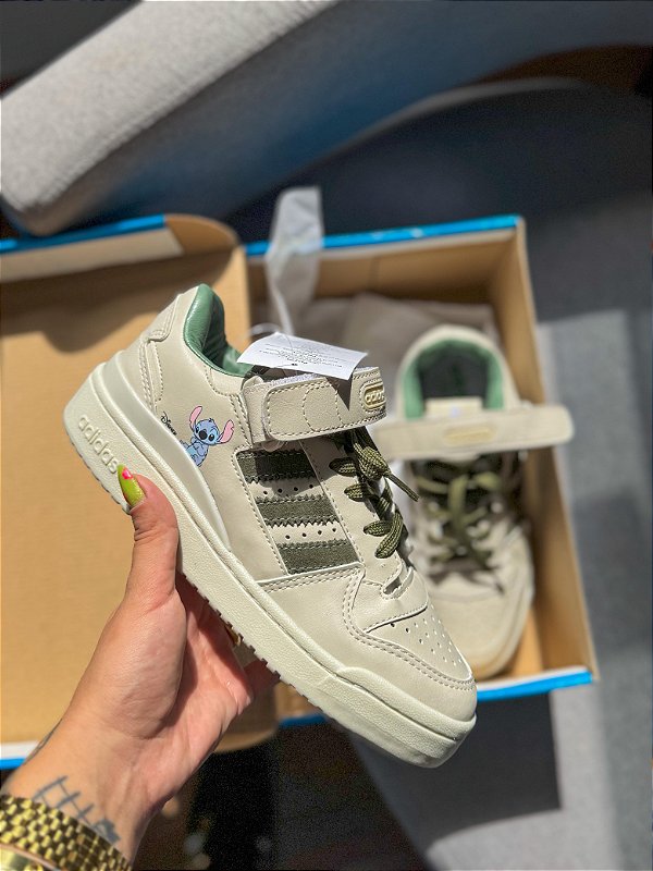 Tênis Adidas Forum Stitch