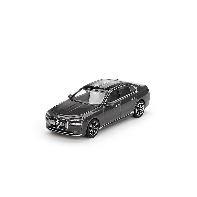 Mini GT 1:64 BMW i7 xDrive60 #818 - Counting Minis