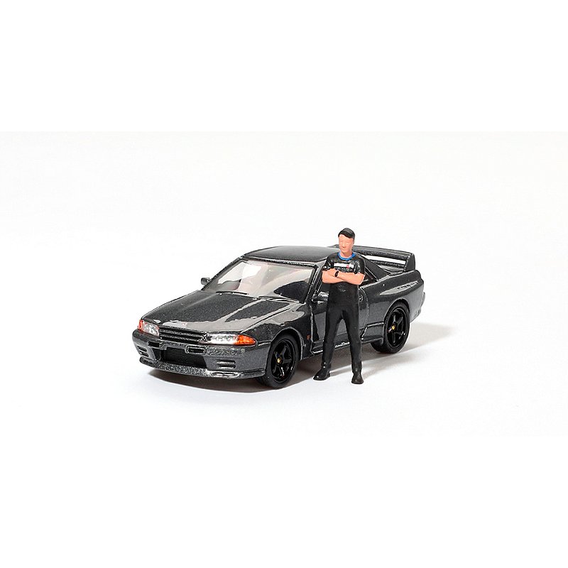 Mini GT 1:64 Nissan Skyline GT-R R32 Nismo w/Matsuda Figure