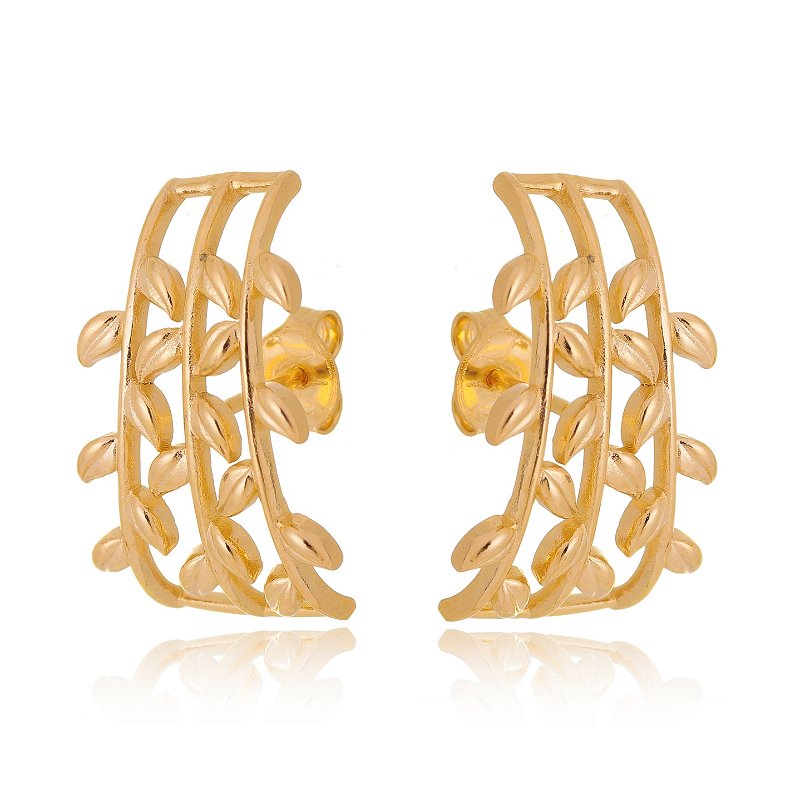 Brinco Ear Hook com folhas folheado a ouro 18k